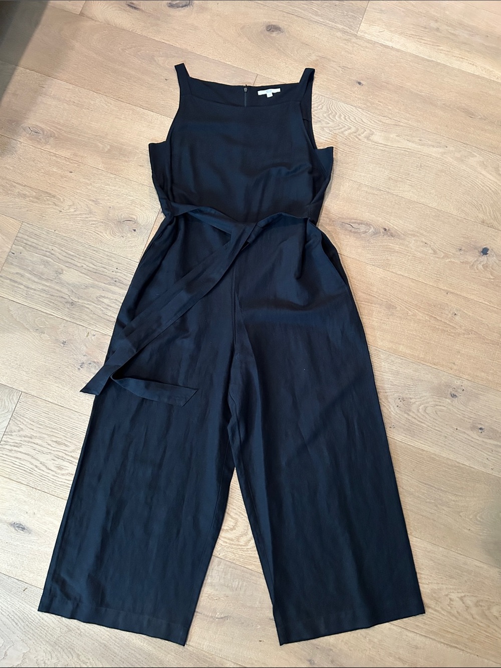 Uniqlo Black Sleeveless Wide-Leg Jumpsuit with Self Tie